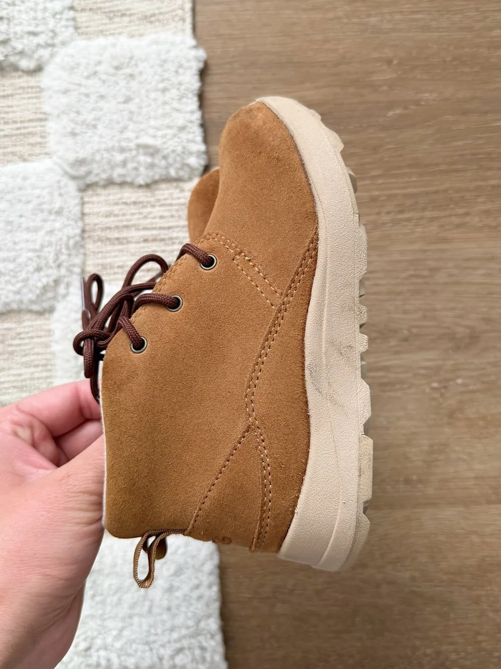 Ugg Canoe III Weather Kids Sneaker in Chestnut Suede
